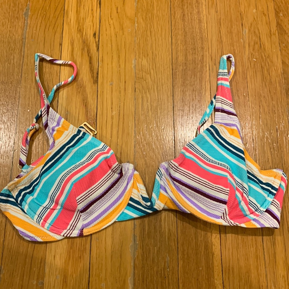 NWOT Jessica Simpson Striped Bikini Top, Size Medium